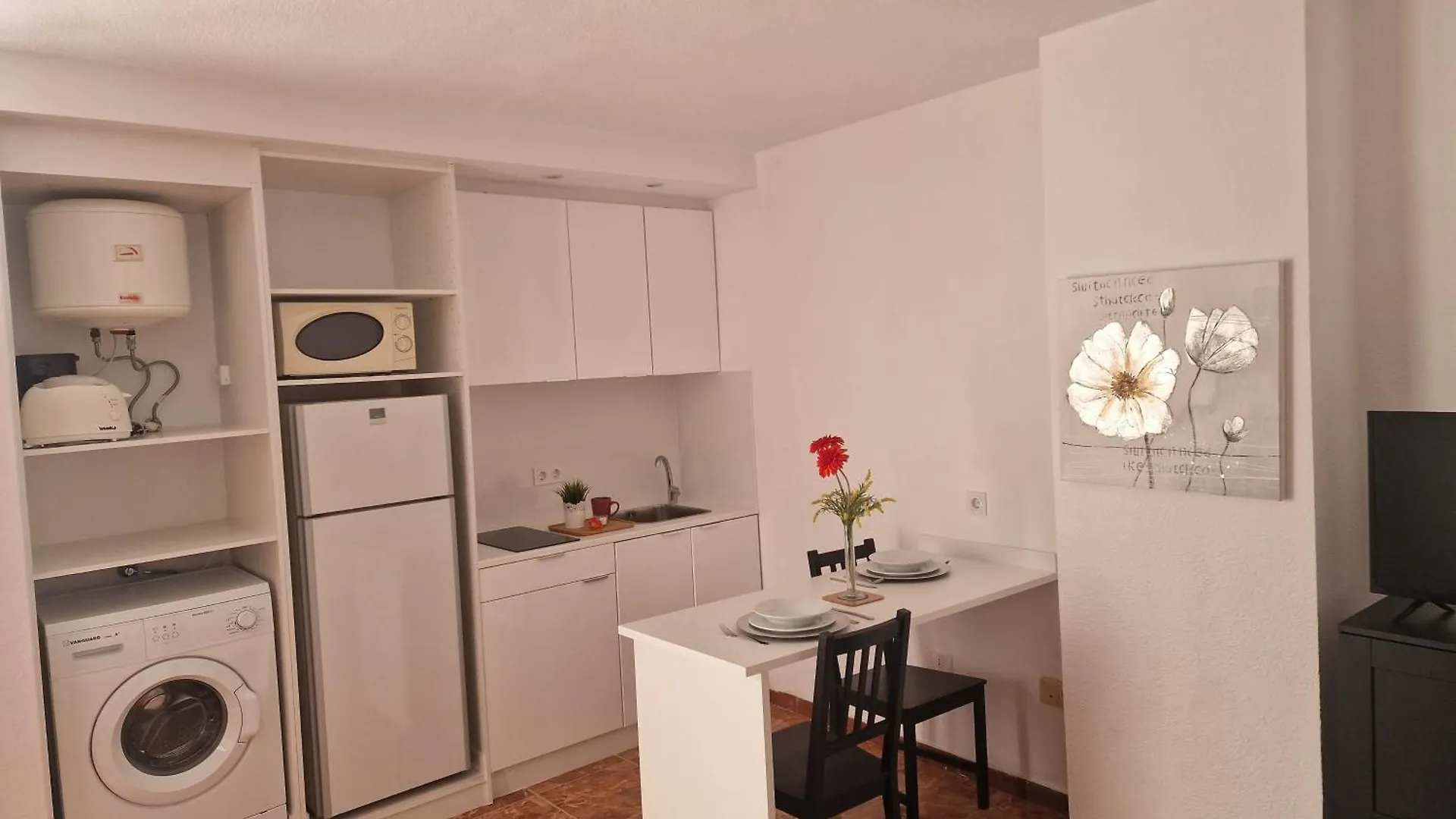 Apartamentos Funchal Los Cristianos  Appartement Los Cristianos (Tenerife)