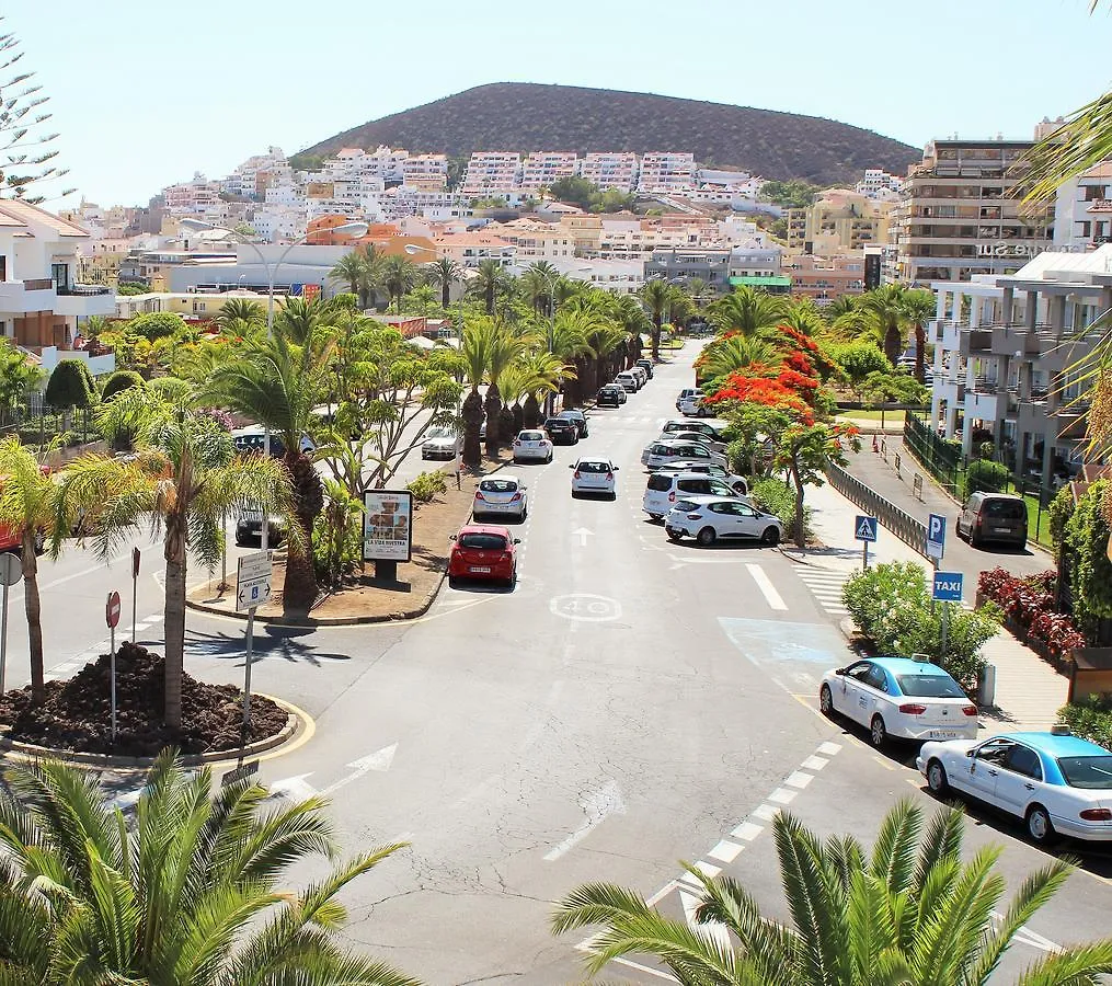 Apartamentos Funchal Los Cristianos  Los Cristianos (Tenerife)