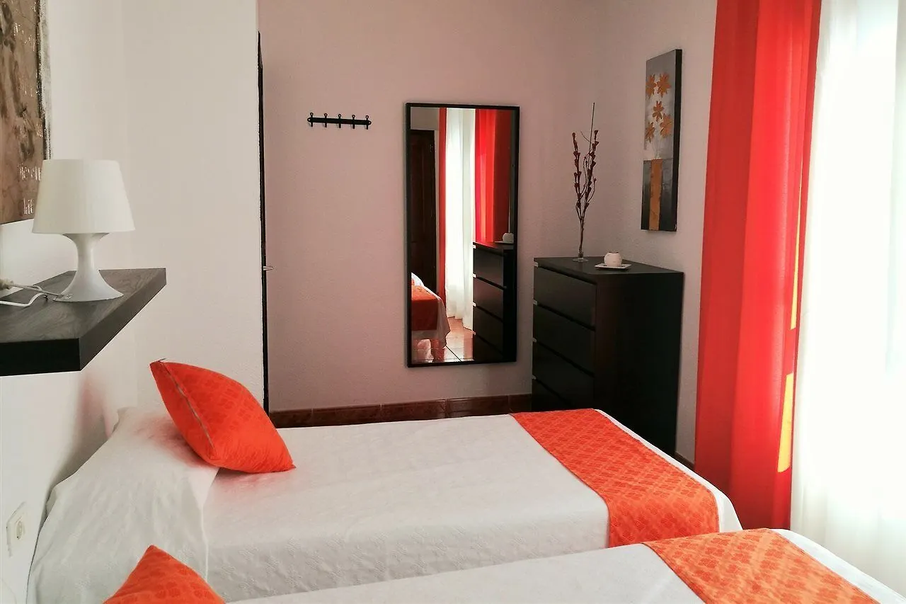 Apartamentos Funchal Los Cristianos  Los Cristianos (Tenerife)