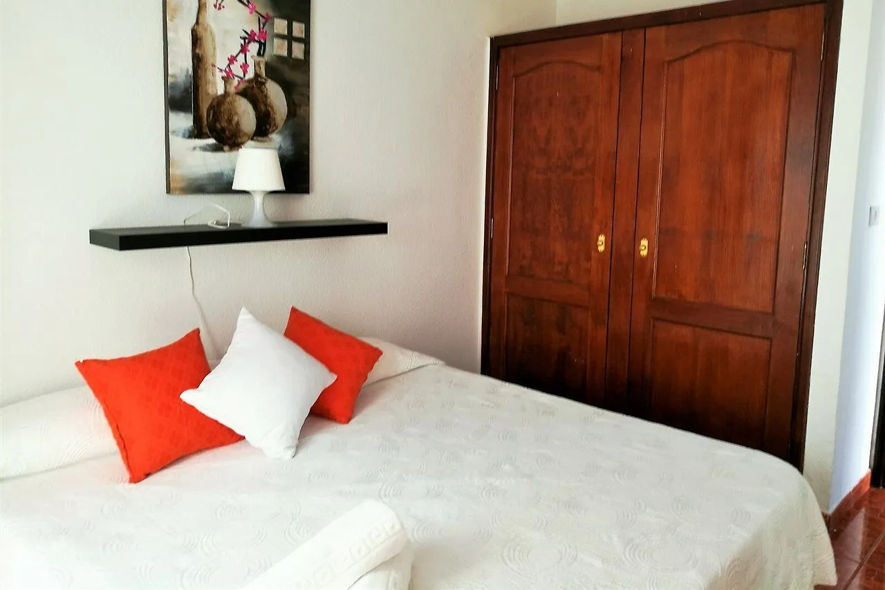 Apartamentos Funchal Los Cristianos  Los Cristianos (Tenerife)