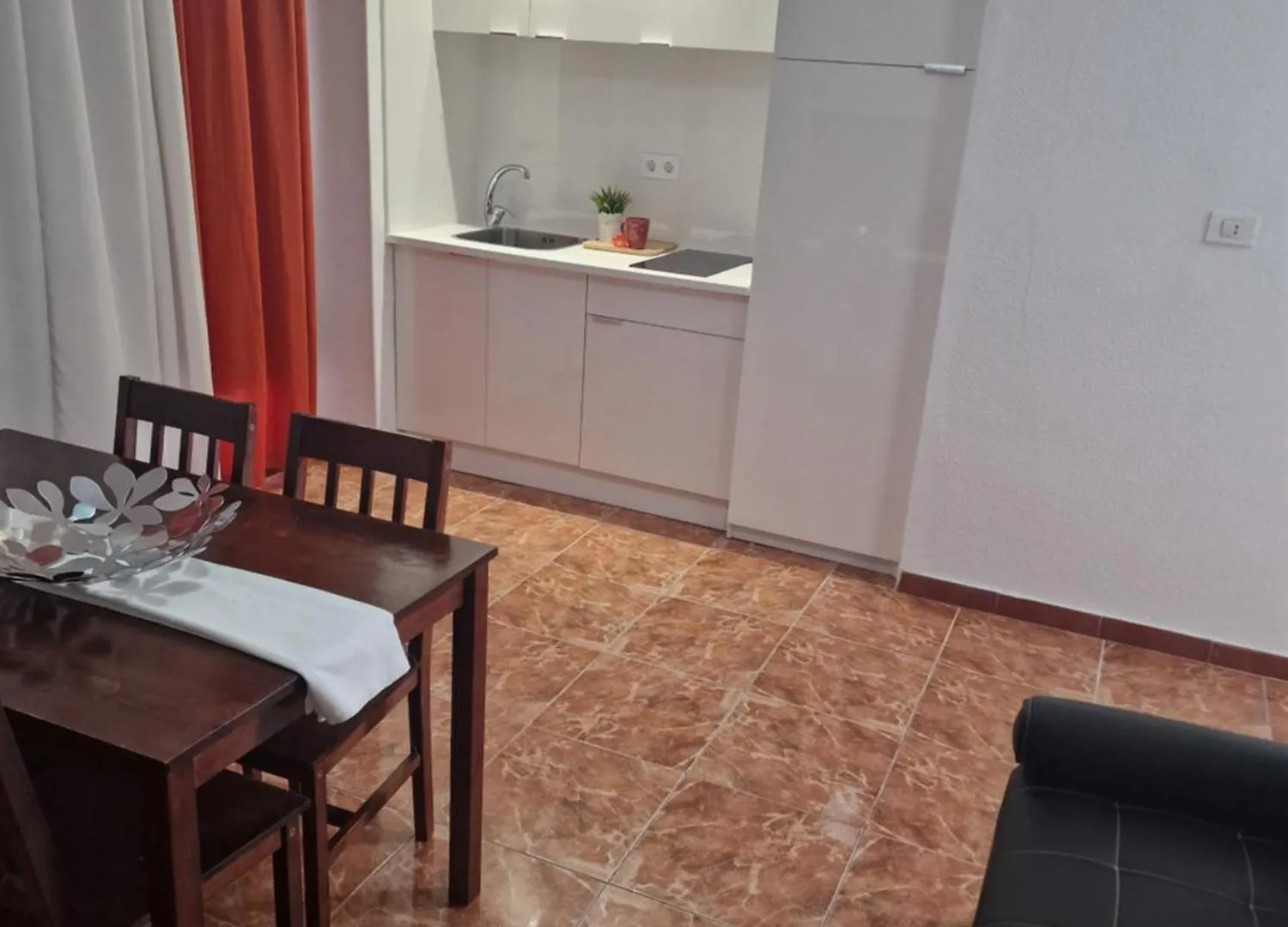 Apartamentos Funchal 洛斯克里斯蒂亚诺斯 0*,  西班牙