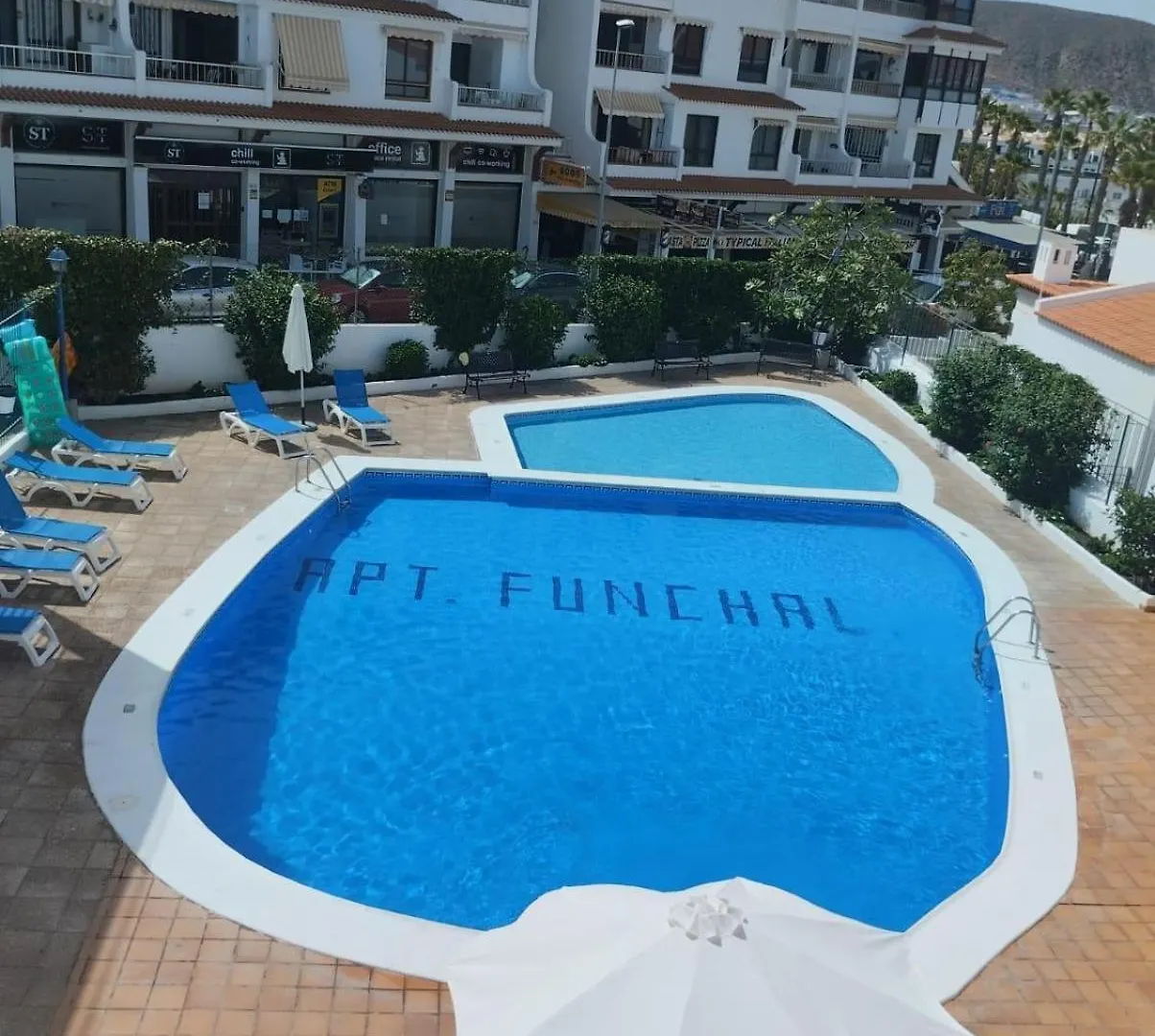 Apartamentos Funchal 洛斯克里斯蒂亚诺斯