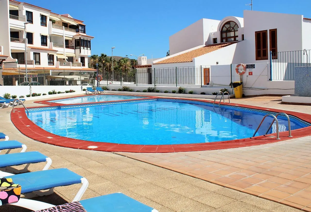 Apartamentos Funchal 洛斯克里斯蒂亚诺斯 西班牙